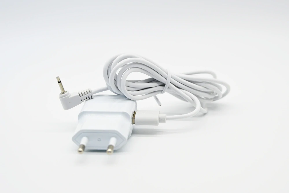 KABEL S ADAPTÉREM DO SÍTĚ K PERU