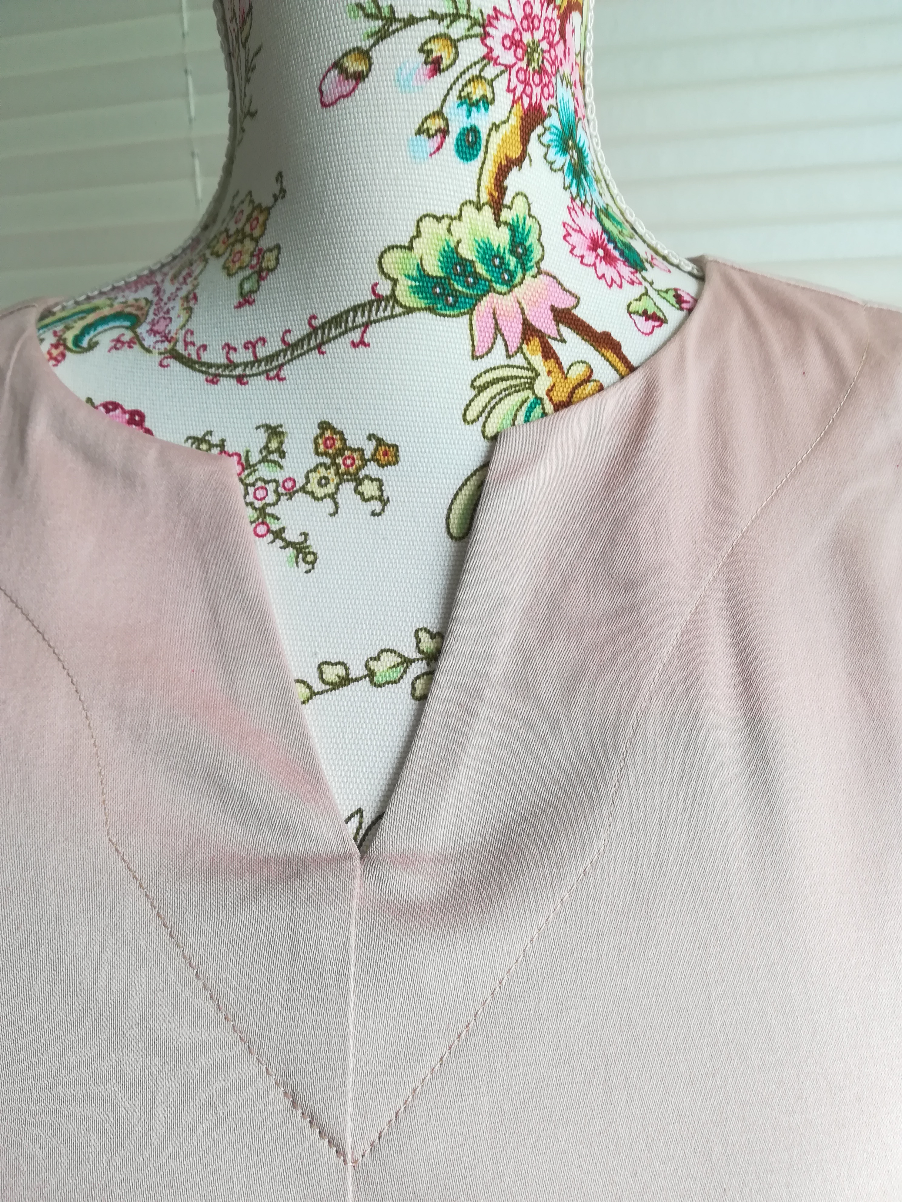 ŠATY Adéla pudrová