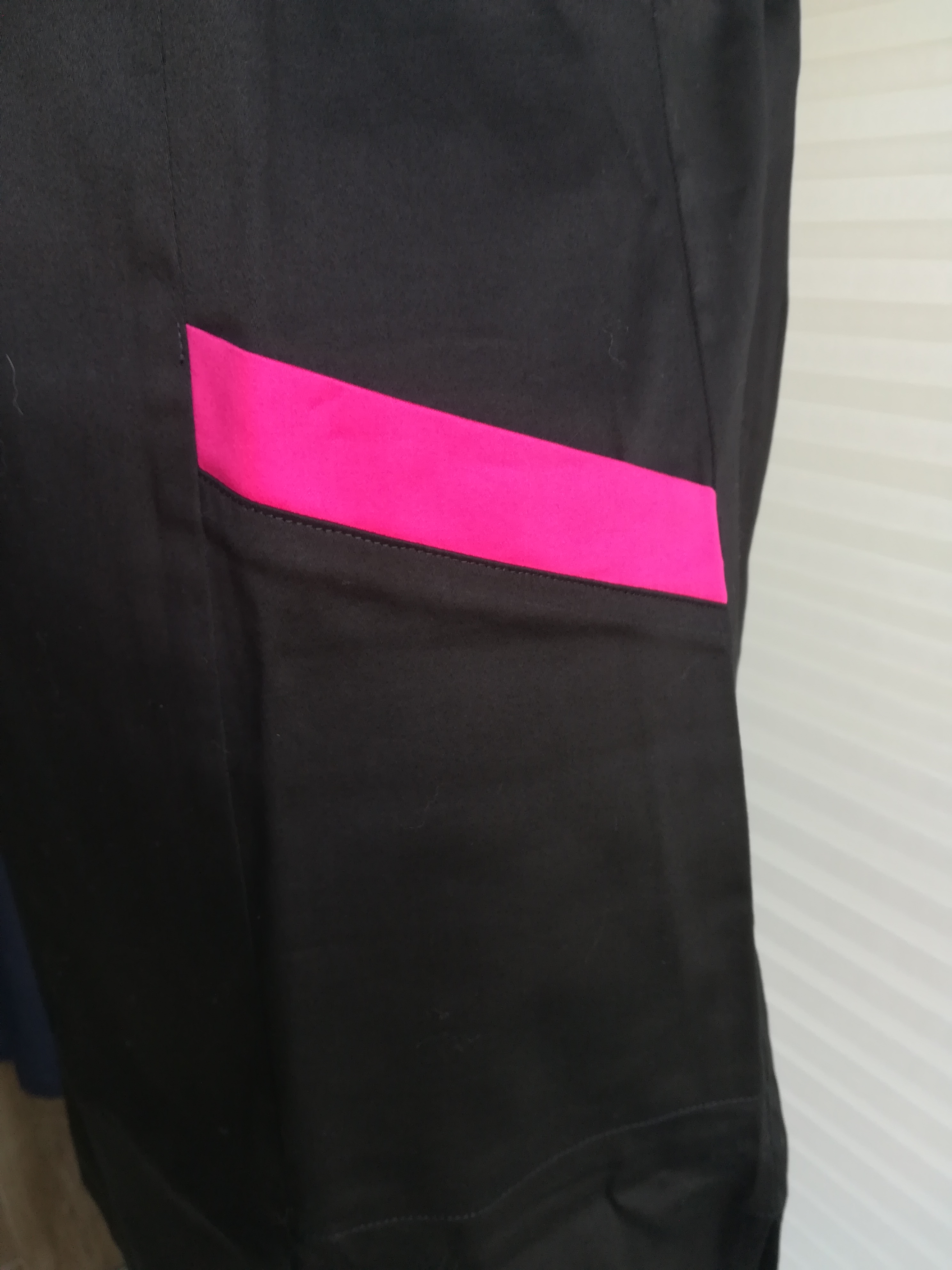 ŠATY Sára černá-pink